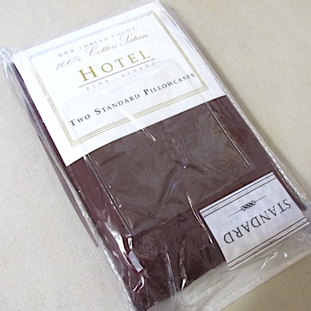 Burgundy 600 Thread Count Cotton Sateen Pillowcases, NWOT